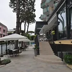 Relax ريتشيوني